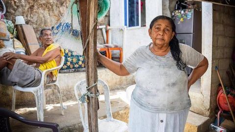 Колумбиялик оила Трамп устидан расмий шикоят йўллади