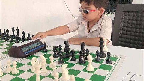 Уч ёшли ҳиндистонлик бола энг ёш FIDE Рапид рейтингли шахматчи сифатида тарихга кирди