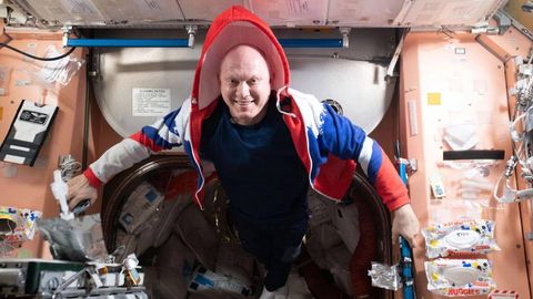 SpaceX хавфсизлик сабаб рус фазогирини миссиядан четлаштирди