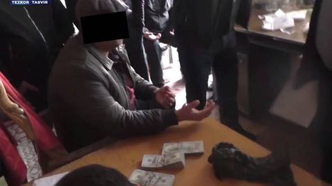 Тошкент вилоятида 30 минг доллар пора талаб қилган юрист ушланди 