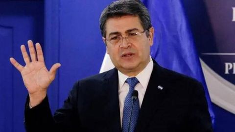 Гондурас яқинда Трамп томонидан озод қилинган собиқ президентни ҳибсга олишга ордер берди
