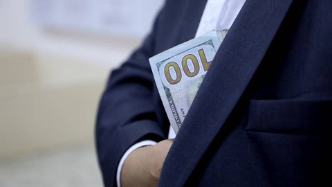 Раскрыто число должностных лиц, в отношении которых возбуждены уголовные дела по фактам коррупции