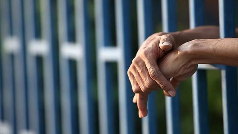 Тошкентда қўпорувчилик ҳаракатини амалга оширмоқчи бўлган 20 ёшли йигит 6 йилга қамалганига изоҳ берилди