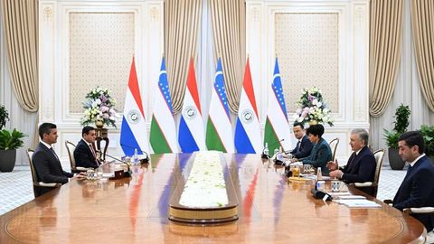 Шавкат Мирзиёев ва Парагвай президенти музокара ўтказди