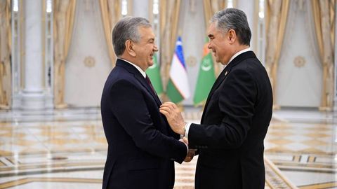 Шавкат Мирзиёев Гурбангули Бердимуҳамедов билан учрашув ўтказди