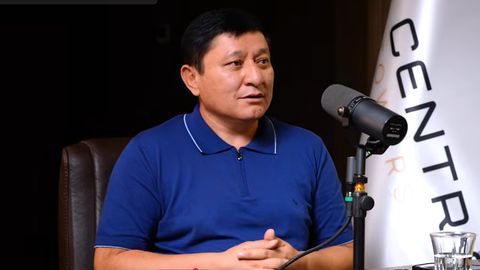 “Томошабин куладиган гаплар, аслида, йиғлайдиган бўлади” — Аваз Охун бугунги кунда ўзини қийнаётган мавзулар ҳақида