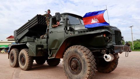 “Таиланд ва Камбоджа раҳбарлари ўт очишни тўхтатишга рози бўлди” — Трамп