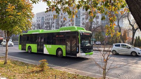 Тошкентда автобусларда чиптасиз юрган 3 мингга яқин йўловчи жаримага тортилди