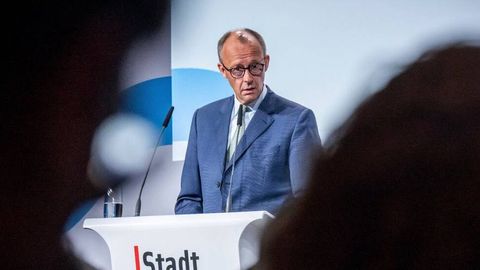 “U to‘xtamaydi”. Germaniya rahbari Putinni Gitlerga qiyosladi