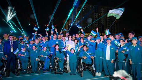 “Bunday rekord natija ilgari bo‘lmagan edi” —  Shavkat Mirziyoyev Yoshlar Para Osiyo o‘yinlarida erishilgan tarixiy g‘alaba bilan tabrikladi 