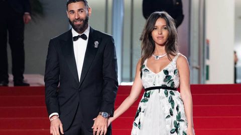 “Ўлдирилган санъат” — Карим Бензема севгилиси билан учрашиш учун Лувр музейини ижарага олди (фото)