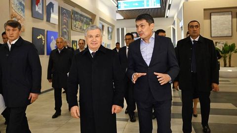 Prezident tashrif buyurgan Yunusoboddagi savdo markazi rahbari “Doʻstlik” ordeni bilan mukofotlandi