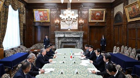 Shavkat Mirziyoyev Yaponiya parlamenti yuqori palatasi prezidenti bilan uchrashdi