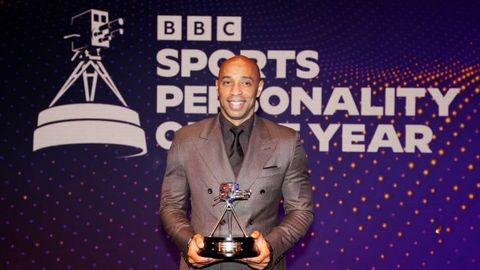 Tyerri Anri faoliyati davomida erishgan yutuqlari uchun maxsus mukofot bilan taqdirlandi