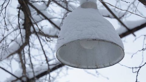 Jizzax va Surxondaryoda tarmoqlardagi nosozlik sabab uch mingdan ortiq xonadon elektr taʼminotidan uzildi