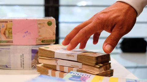 Nukusda soxta bank xodimi pora olayotganida ushlandi