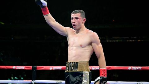 Rasman. Isroil Madrimovning raqibi va jang sanasi ma’lum bo‘ldi