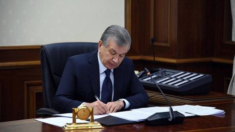 Дам олиш кунларига оид президент фармони қабул қилинди