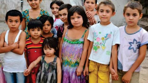 Uzbekistan to introduce professional foster family system in 2026