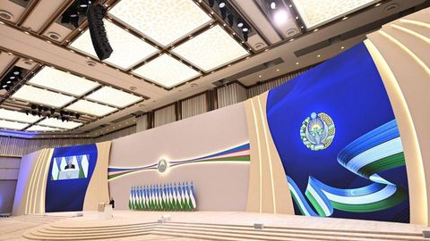 Uzbekistan’s poverty rate falls from 8.9% to 5.8% in 2025, President Mirziyoyev reports 