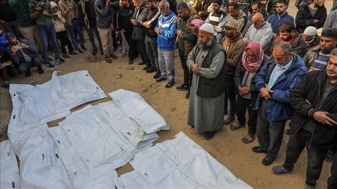 G‘azoda ikki yillik vayronalar ostidan 25 kishining jasadi topildi