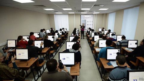 Россияда мигрантлар учун имтиҳонлар тўлиқ электрон форматга ўтказилади