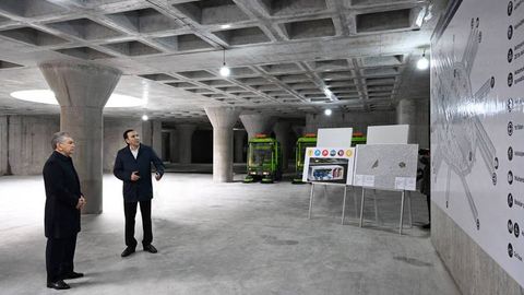 Шавкат Мирзиёев Янги Тошкентдаги ерости автотураргоҳи қурилишини бориб кўрди