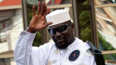 Gvineyada xunta rahbari prezident bo‘ldi