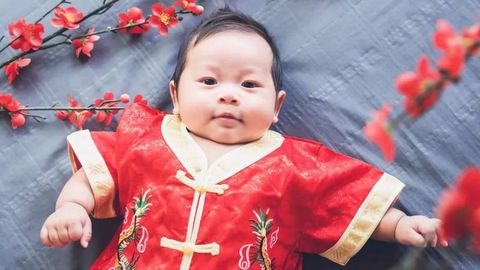 Хитойда туғилишни орттириш учун контрацептив воситаларга солиқ солинди