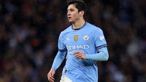 Абдукодир Хусанов признан лучшим молодым футболистом Азии 2025 года