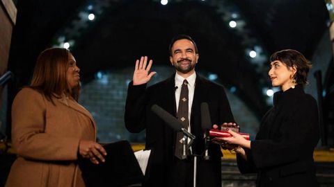 Nyu York meri lavozimining birinchi kunidayoq Isroilni qo‘llab-quvvatlovchi farmonlarni bekor qildi