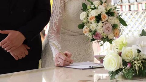 Стало известно, в каком возрасте узбекистанки чаще выходят замуж