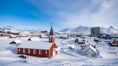 “АҚШ 2026 йил охиригача Гренландияни назоратига олмоқчи” — экспертлар