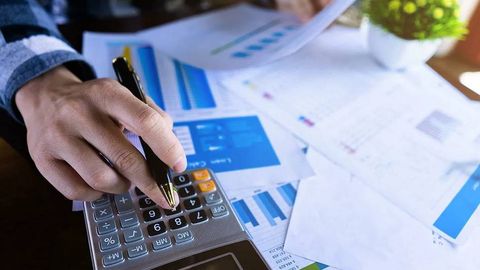 Ўзбекистонда тадбиркорларга солиқ ҳисоботини вақтида топширмаганлик учун жарима миқдори камайтирилди