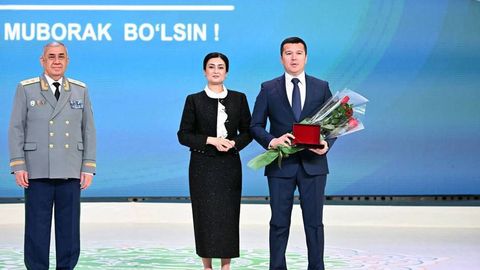 Prokuratura xodimlarining bir guruhiga orden va medallar topshirildi