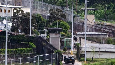 Венесуэла қамоқдаги мухолифат вакилларини озод қилди