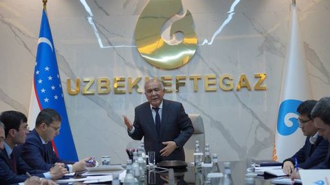 “Ўзбекнефтгаз”нинг янги раиси 4 та нефть базаси раҳбарларини ишдан олди