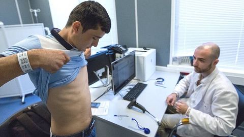 Россияда тиббий кўрикдан ўтмаган чет элликлар жавобгарликка тортилади