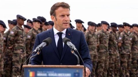 Makron deputatlarni Ukrainaga qo‘shin kiritishni ma’qullashga chaqirdi