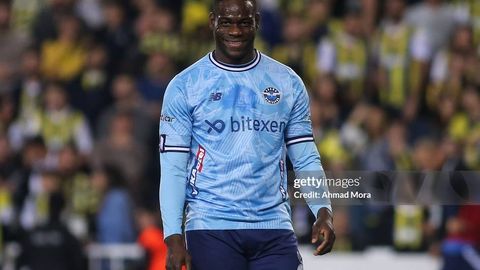 Марио Балотелли фаолиятидаги 13-клуб билан шартнома имзолади