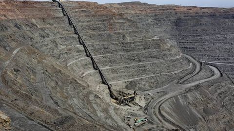 Uzbekistan’s NMMC produces 3.16mn ounces of gold in 2025, revenue hits $10.8bn