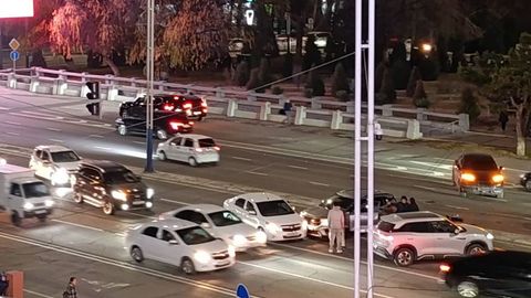 В Ташкенте столкнулись три автомобиля