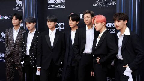 BTS 4 йиллик танаффусдан сўнг дунё бўйлаб гастрол концертларига отланади