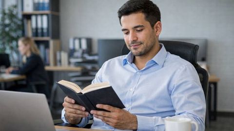 Ўзбекистондаги вазирлик ва идораларда энг кўп китоб ўқиган ходимга пул мукофоти берилади