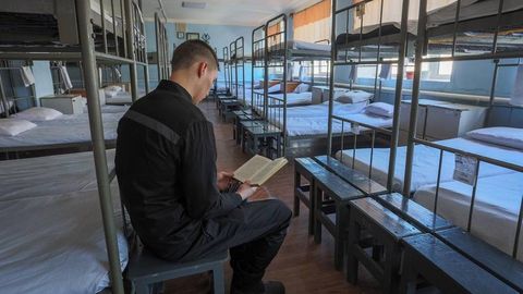 O‘zbekistonda kitob o‘qigan ayrim mahkumlarning jazo muddati qisqartiriladi