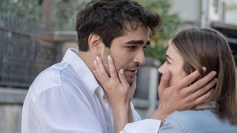 Ular faqat serialdagina sevishganmi? Turk yulduzlarining eng mashhur juftliklari