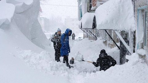 Камчаткада кучли қор ёғиши кузатилди — фоторепортаж