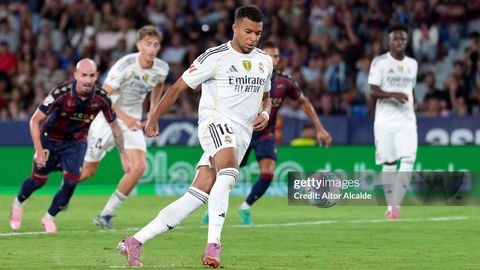 Mbappe tarixda eng ko‘p gol urgan ikkinchi fransiyalik futbolchiga aylandi