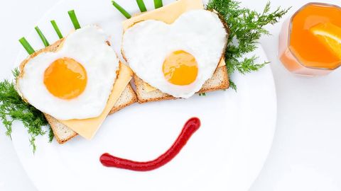 Ovqatlanish orqali kayfiyatni ko‘tarishning 6 ta samarali usuli