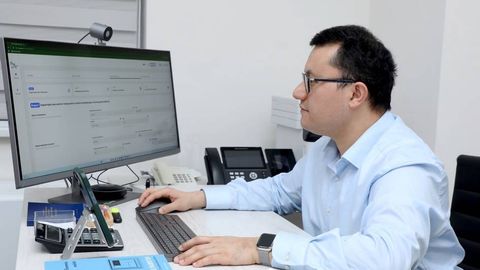 Давлат идоралари ходимлари аҳолини рўйхатга олишда сўровнома тўлдириши мажбурий экани маълум қилинди